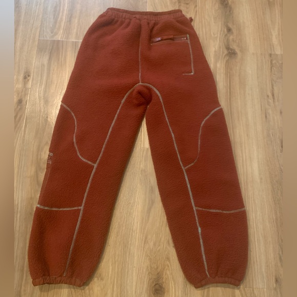 Free People Movement XS Hit The Slopes Fleece Pants Burgundy Sherpa Warm - Picture 4 of 9